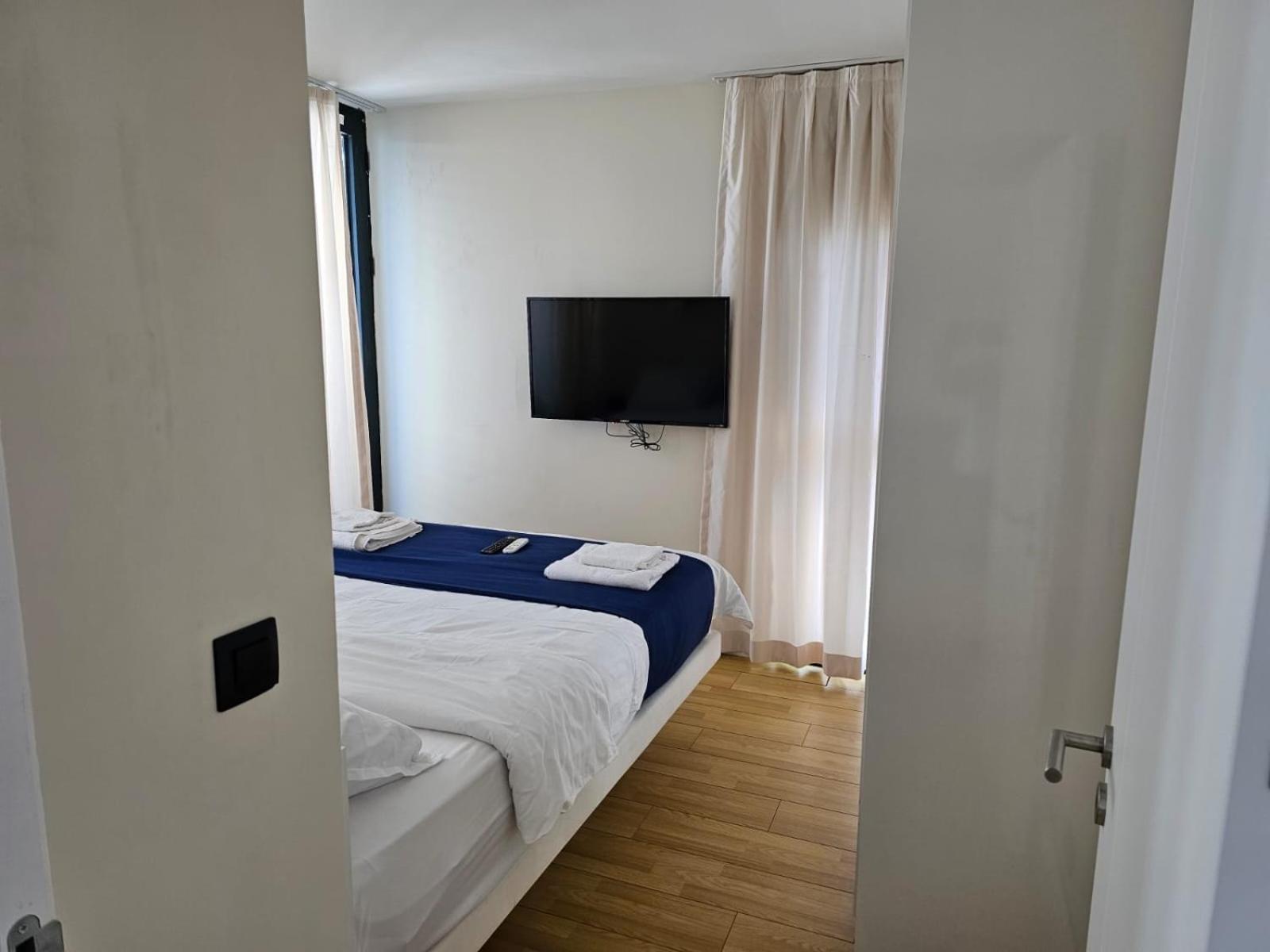 Orbi City Best Apartments 巴统 外观 照片