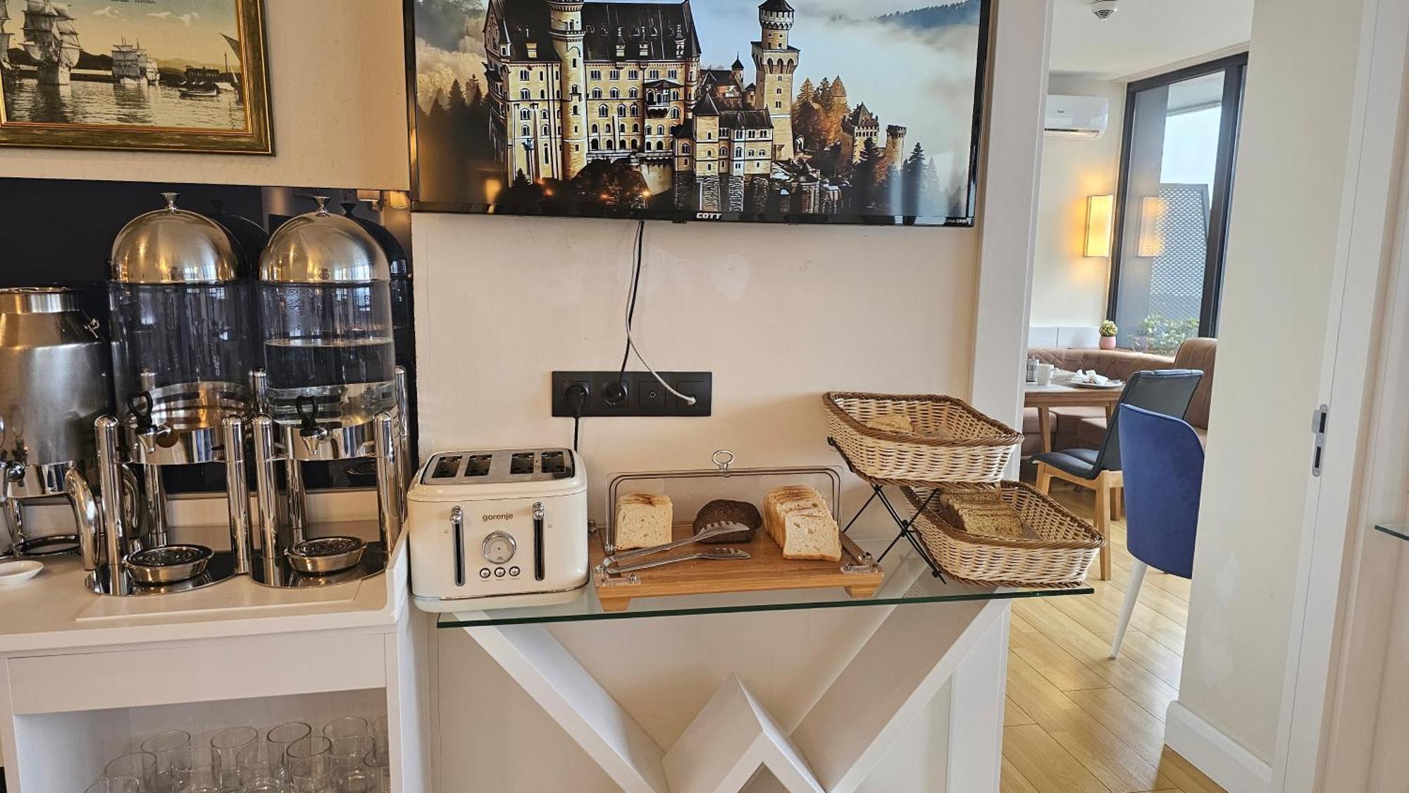 Orbi City Best Apartments 巴统 外观 照片