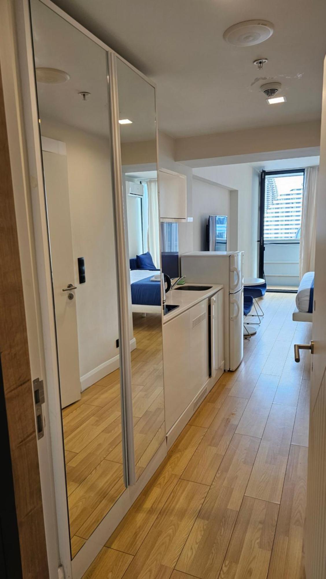 Orbi City Best Apartments 巴统 外观 照片