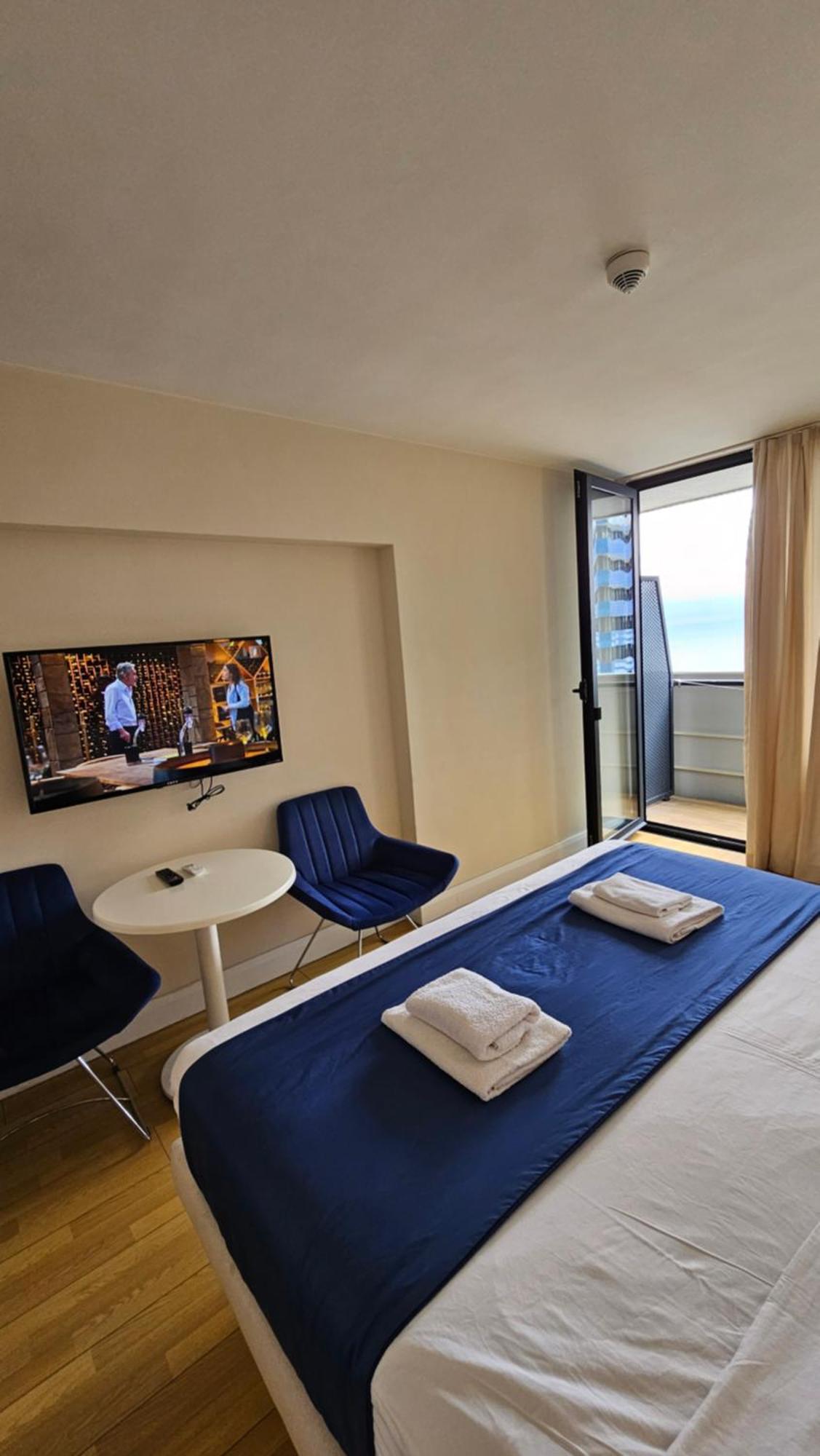 Orbi City Best Apartments 巴统 外观 照片