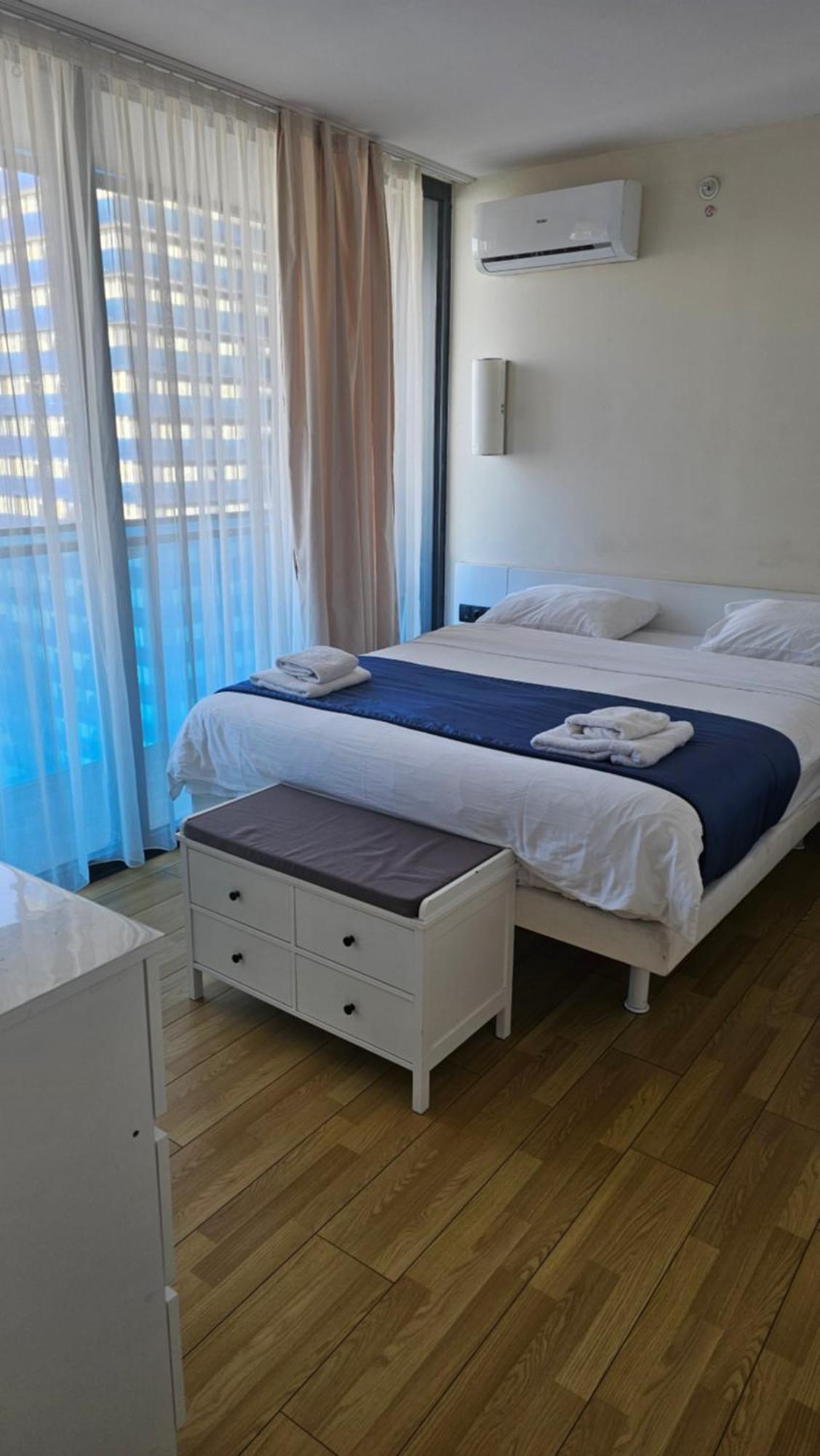 Orbi City Best Apartments 巴统 外观 照片